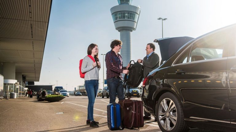 Economic Impact of Airport Car Rentals on Local Economies 